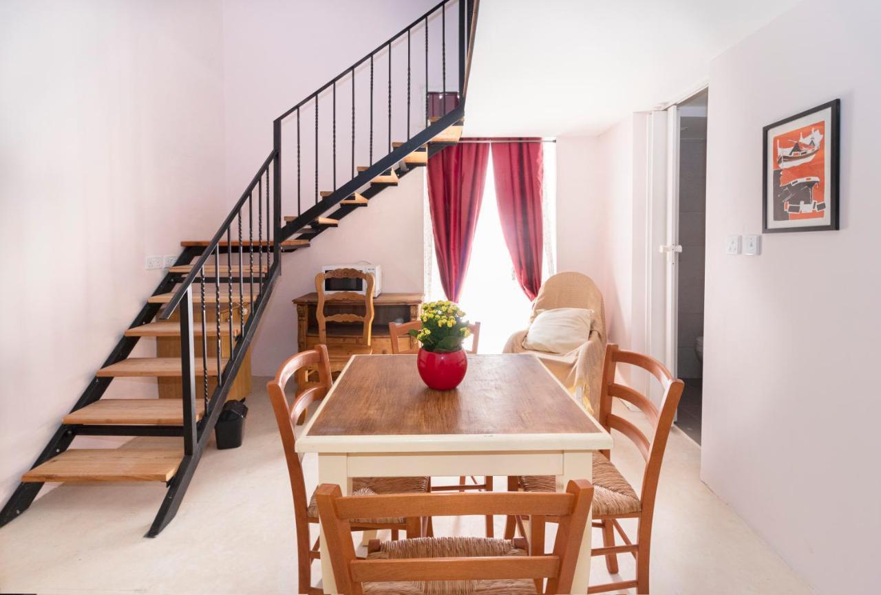 セント・ポールズ・ベイ Casa Ricca Bed & Breakfast エクステリア 写真