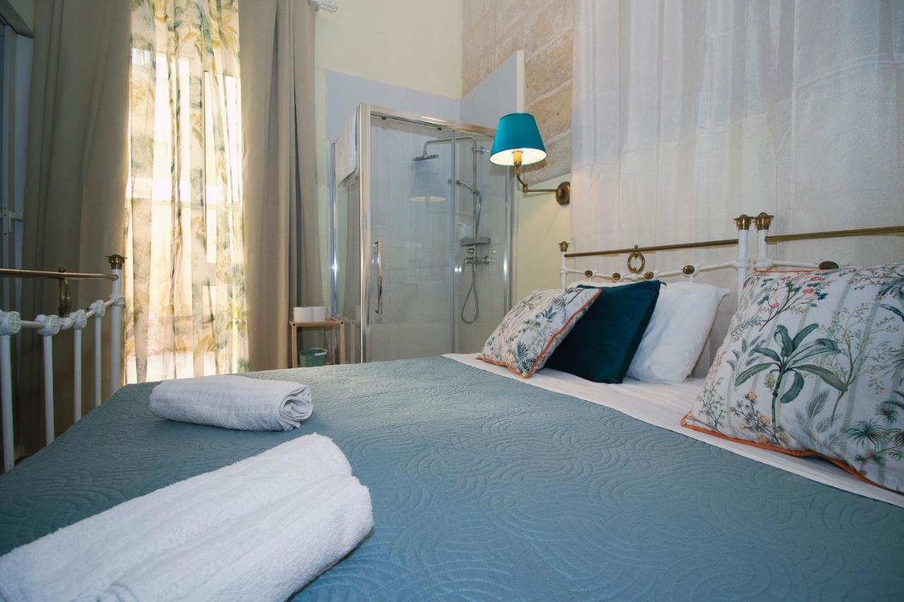 セント・ポールズ・ベイ Casa Ricca Bed & Breakfast エクステリア 写真