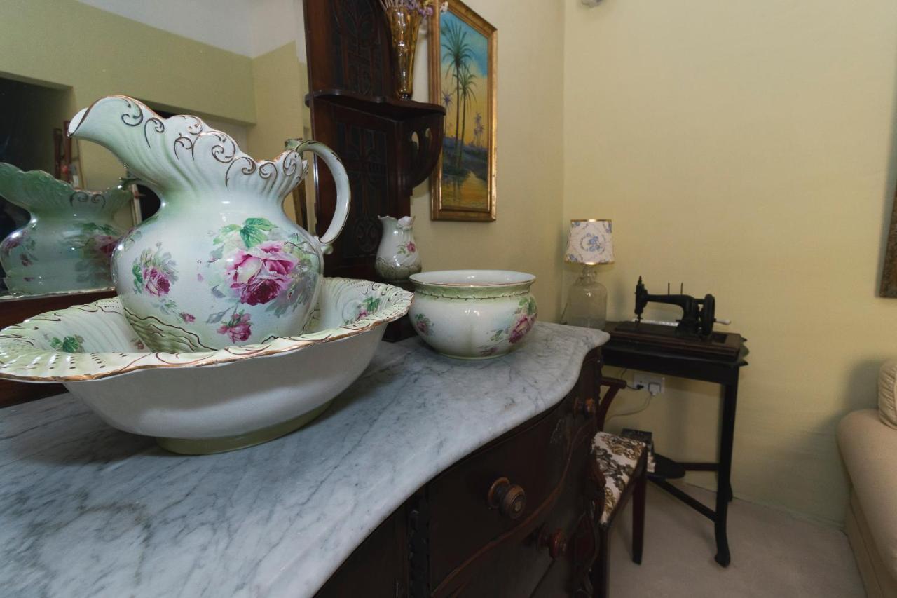 セント・ポールズ・ベイ Casa Ricca Bed & Breakfast エクステリア 写真