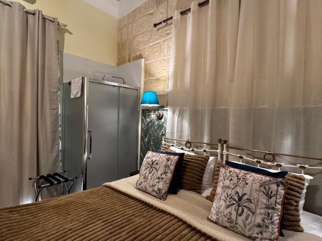 セント・ポールズ・ベイ Casa Ricca Bed & Breakfast エクステリア 写真